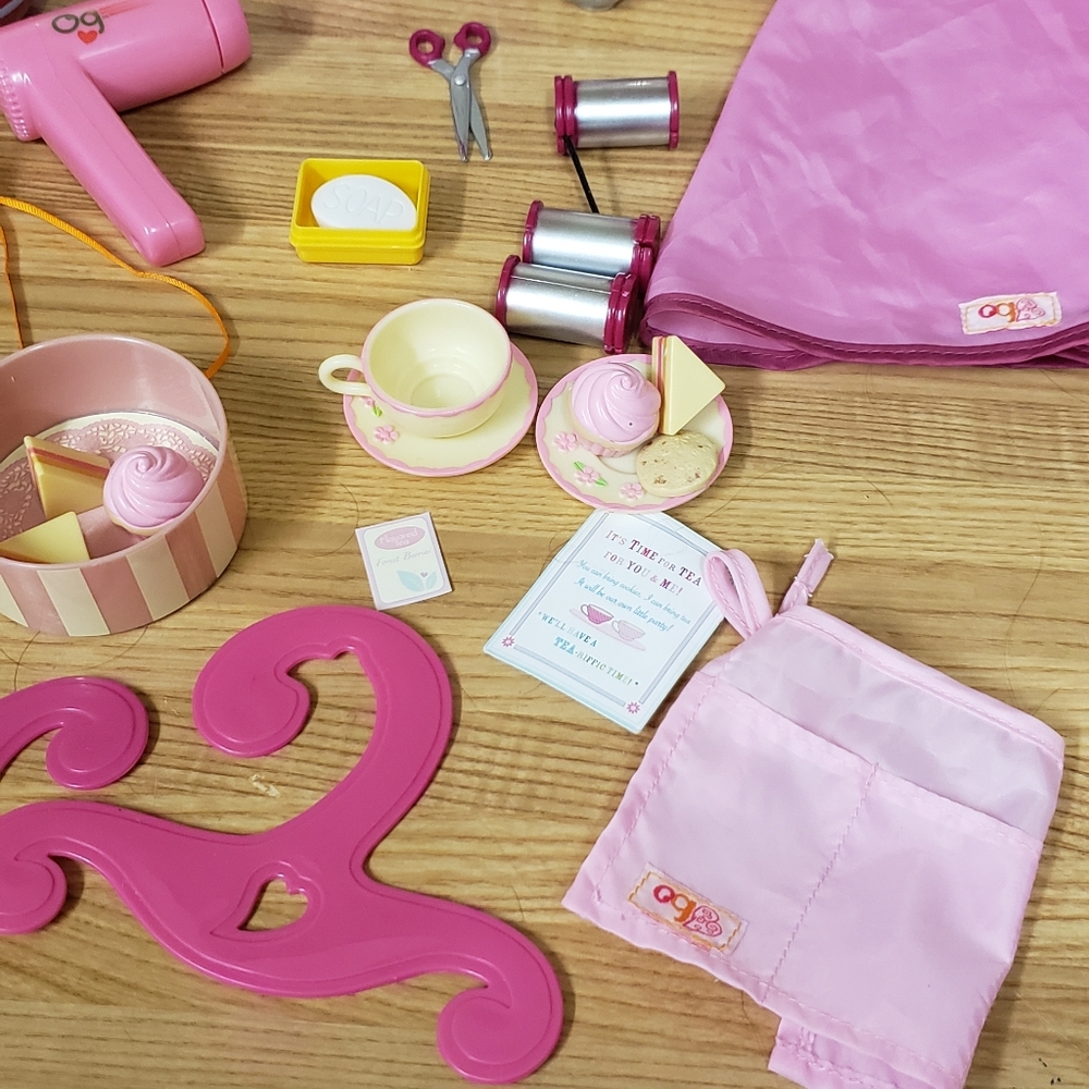 OUR GENERATION DOLL ACCESSORIES - Picture 2 of 16